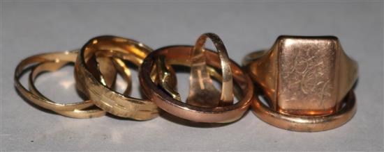 A 9ct gold signet ring and and eight other assorted rings.